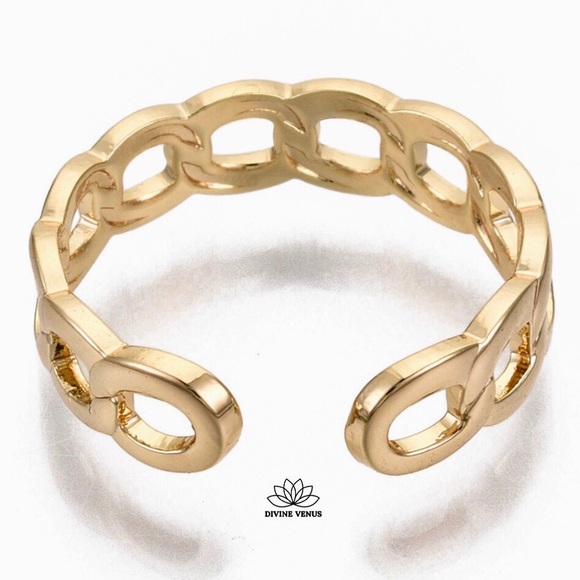 Curb Chain Cuff Ring | Gold Plated Brass | Size 6 - Picture 7 of 8